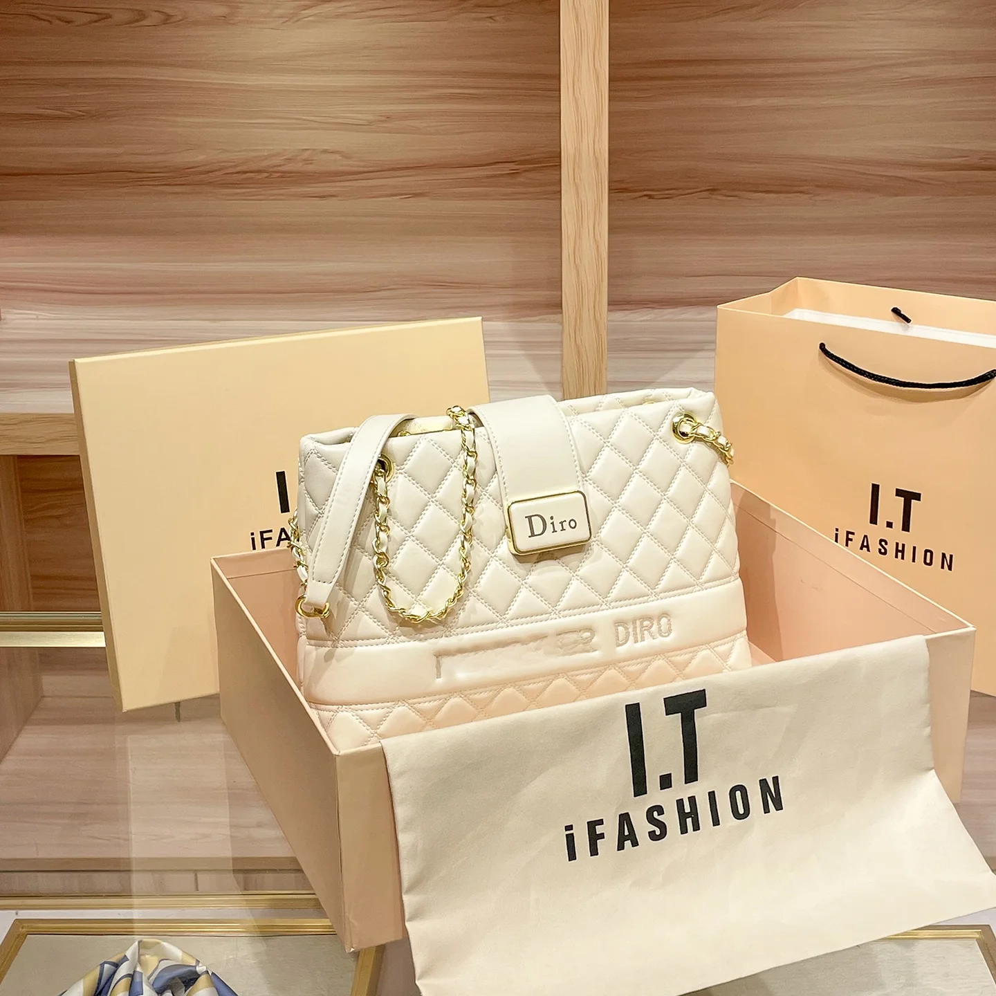 bolso-tote-de-cuero-con-patron-de-diamantes-de-la-marca-diro-nuevo-modelo-2026-an-capacidad-bolso-de-hombro-Unico-a-la-m