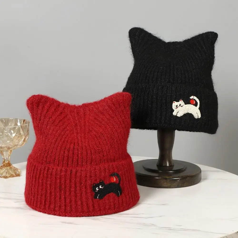 

Fashion Soft Cat's Ears Knitted Hat Embroidered Cat Elastic Knitted Beanies Solid Color Korean Style Warm Cap Women