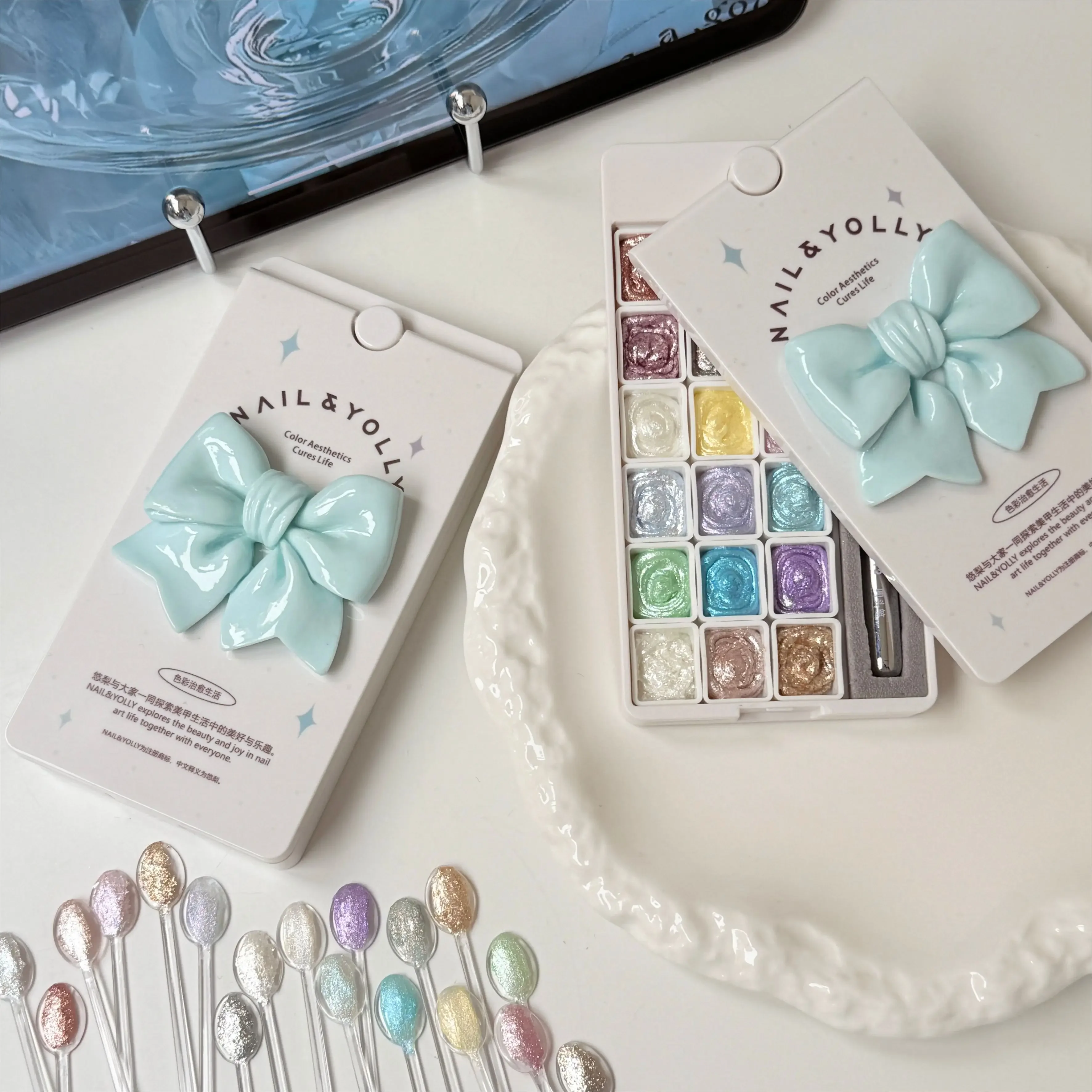 18 色明るい妖精パウダークリームネイル固体顔料クリスタルネイル素材オーロラクロームグリッターペーストチャームマニキュアフラッシュ