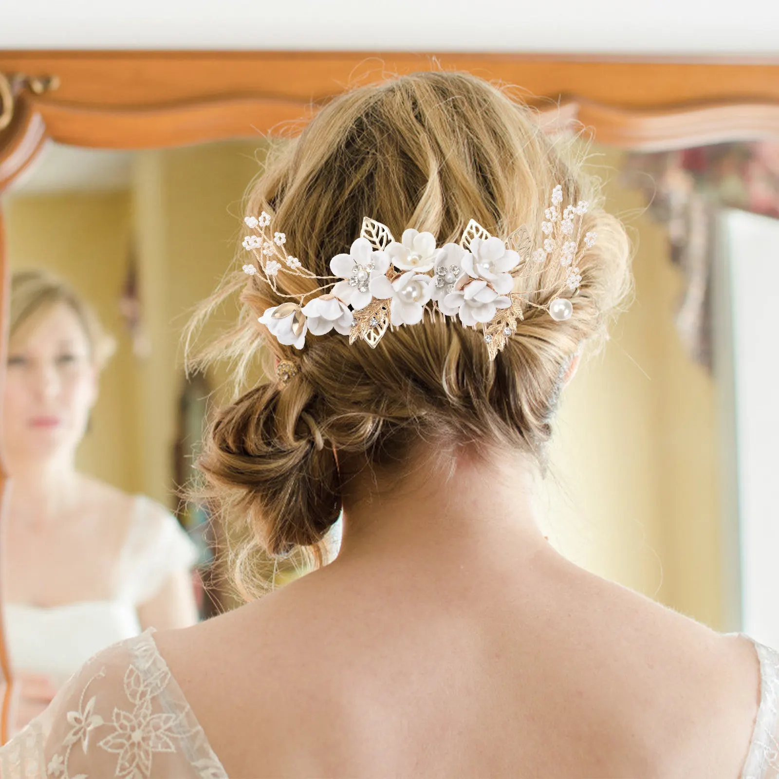 

Premium Wedding Hair Comb for Bride Alloy Rhinestone Crystal Floral Headdress Bridal Hair Piece Wedding Party Prom Engagement