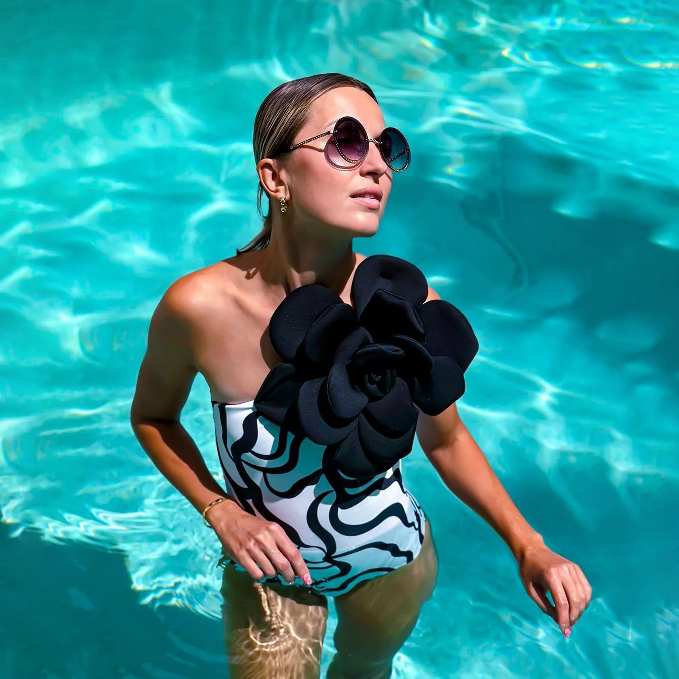 European and American Style Three-dimensional Flower Sexy One-piece Swimsuit Summer Outdoor One-piece Swimsuit