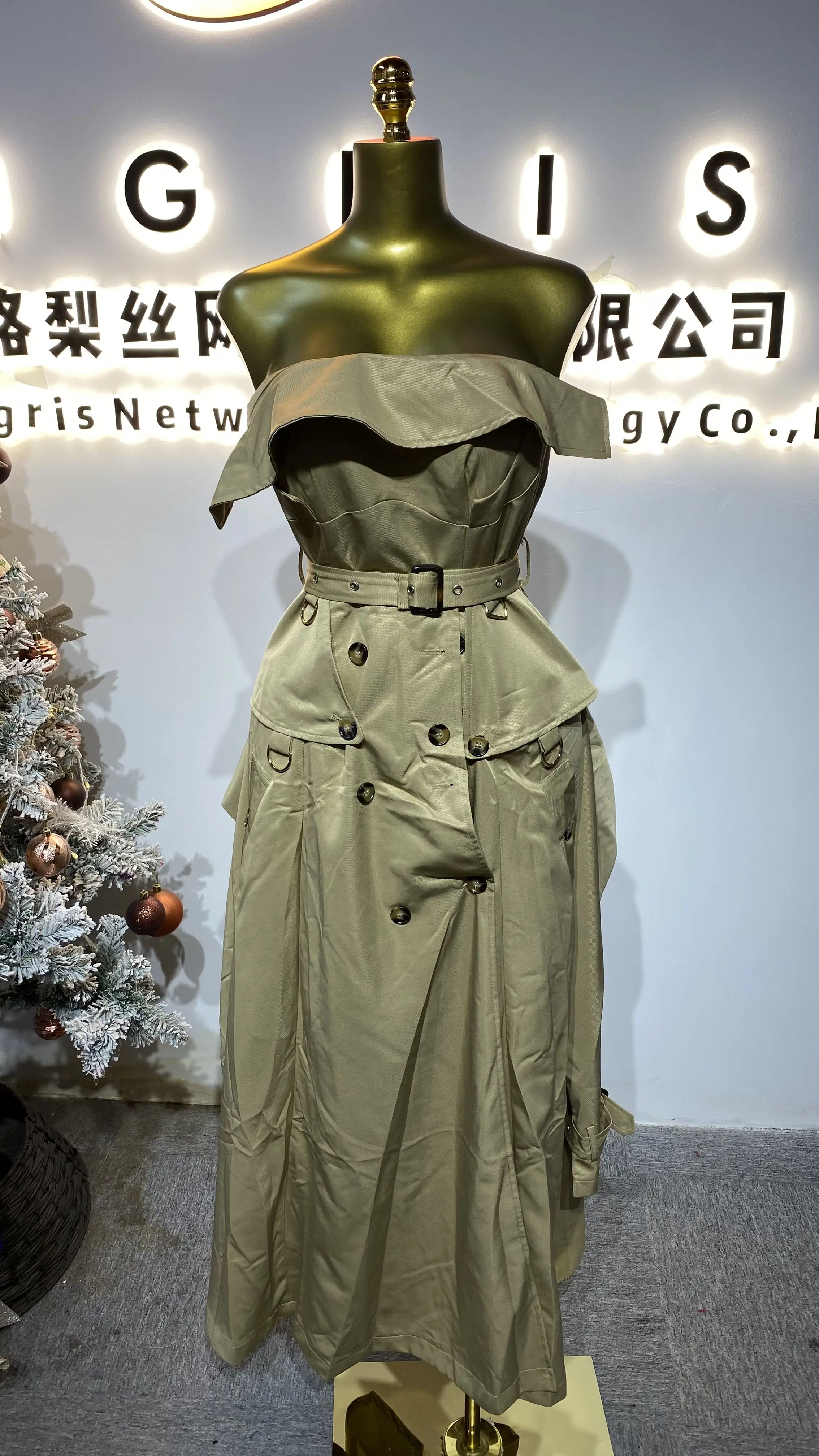 

Gentle style split-hem dress, 2025 autumn new style, sleeveless suspender hollow-out layered irregular long dress-GZXX172