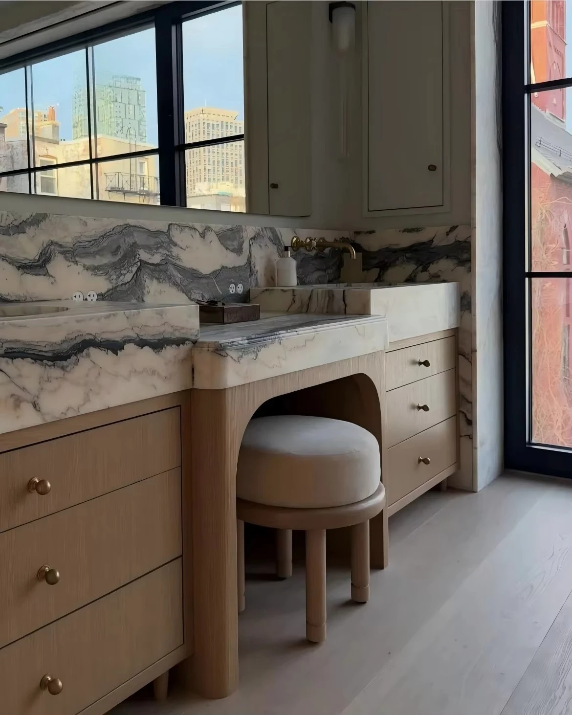 Modern Water-Resistant Carrara White Marble Bathroom Vanity for Luxury Villa Hotel Project