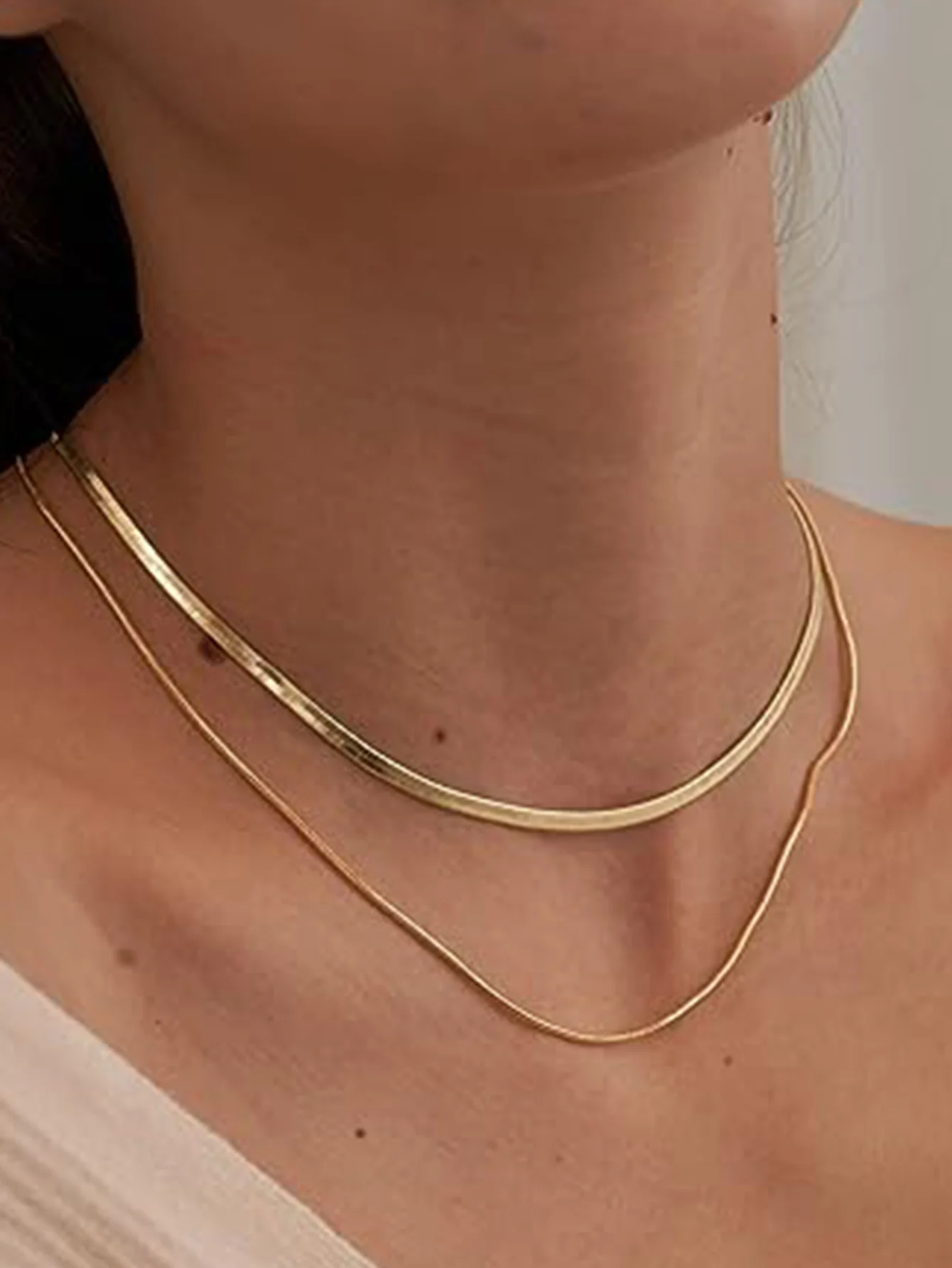 1 fashion jewelry simple retro chain multi-layer necklace suitable for women\'s daily wear