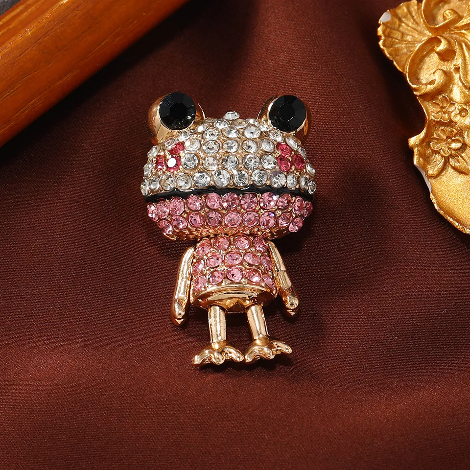 

Vintage Full Rhinestone Big Mouth Frog Brooch For Women Unisex Unique Zircon Animal Brooches Clothing Decoration Jewelry Gifts