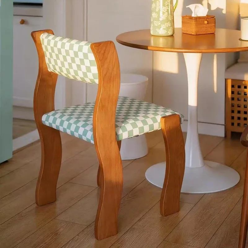 French Dopamine Dining Chairs Leisure Soft Package Makeup Stool Dining Chair Elegant Rubber Wood Luxury Dining Room Furniture