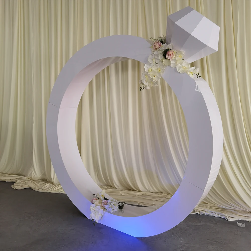 Diamond Ring Shape Mirror White Acrylic Backdrop For Wedding Stage Decoration