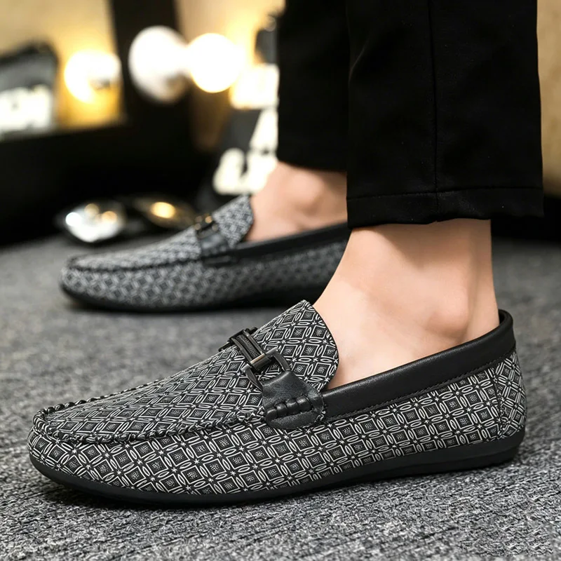 Spring summer men's casual shoes one foot lazy shoes anti slip flat bottom driving shoes