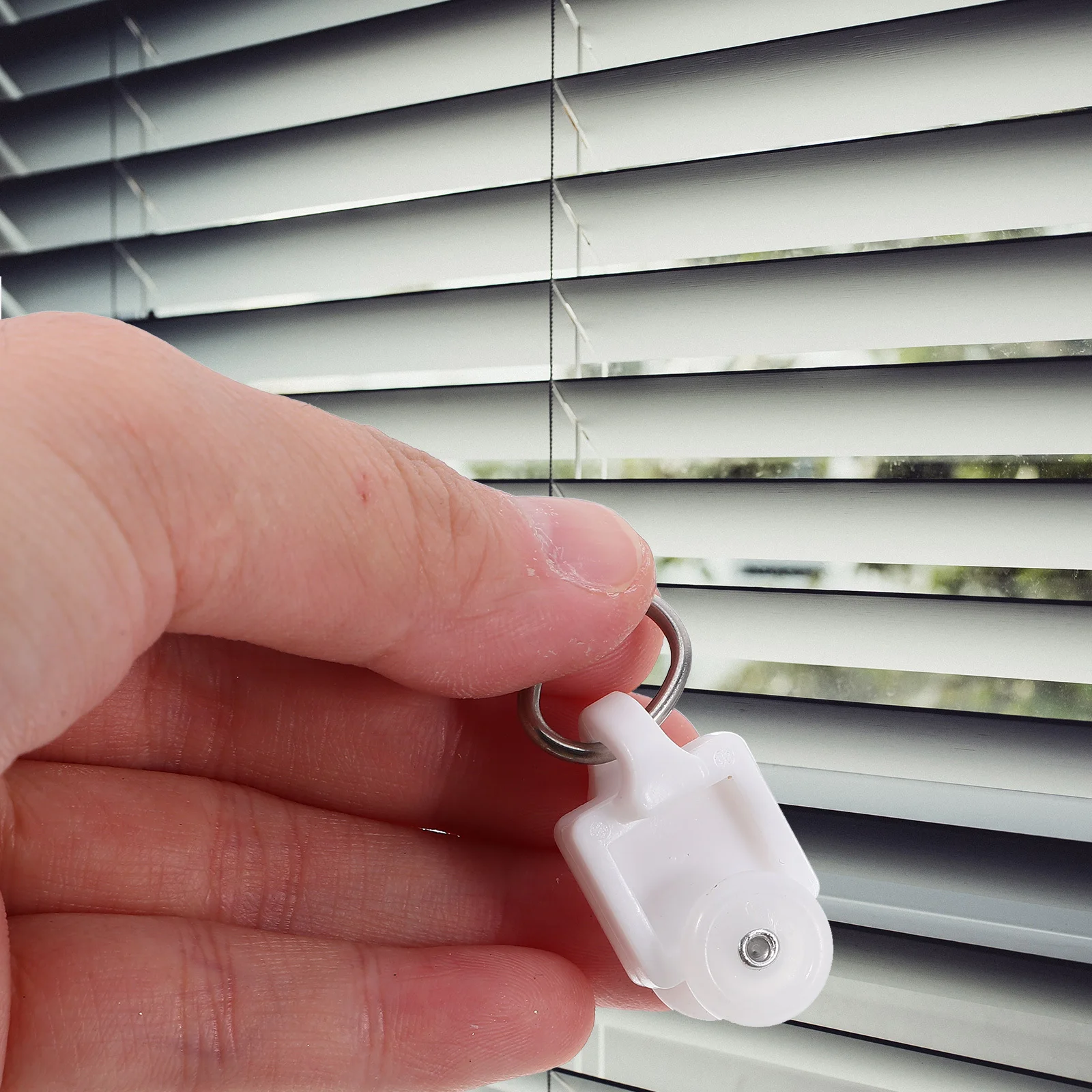 50 قطعة مسار الستار بكرات السنانير L U شكل البلاستيك الأبيض كتم عجلة طائرة شراعية ل فواصل الغرف ويندوز دش الستار السنانير #4