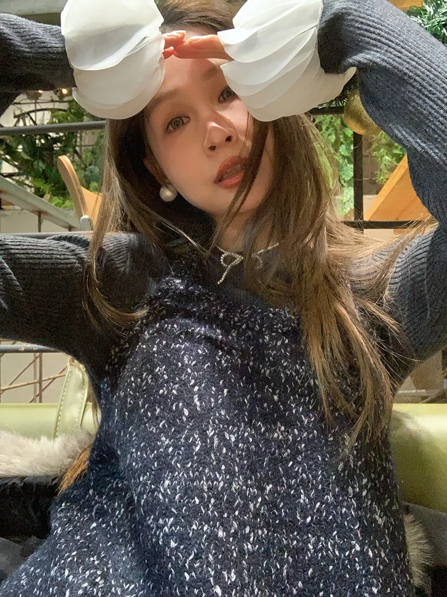 

Комплект Bluetique: свитер и шарф с цветочным узором, зима 2024, женский трикотаж, смесь полипропилена, акрила, шерсти, элементы из эластичного волокна