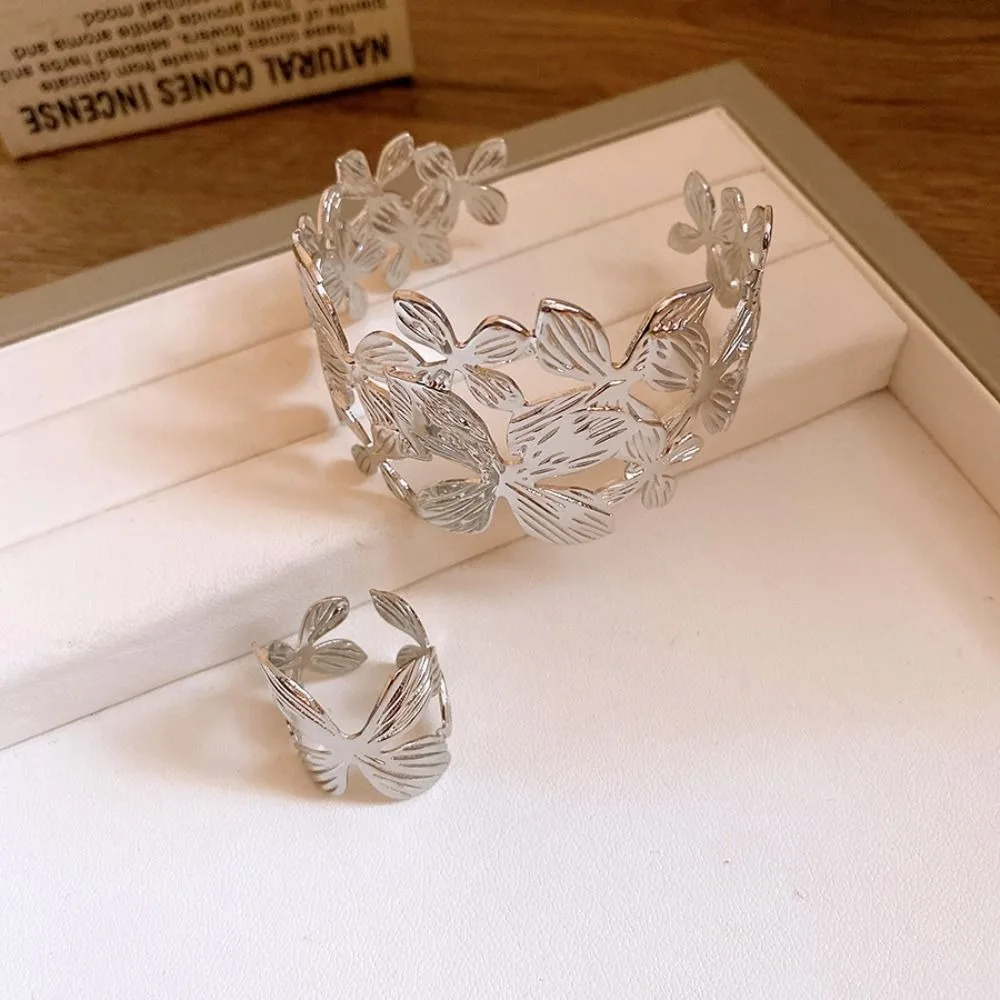 Brazalete de flores exquisito a la moda, diseño floral, brazalete hueco dorado/plateado, técnica de fundición, brazalete ancho, pulsera abierta para niñas