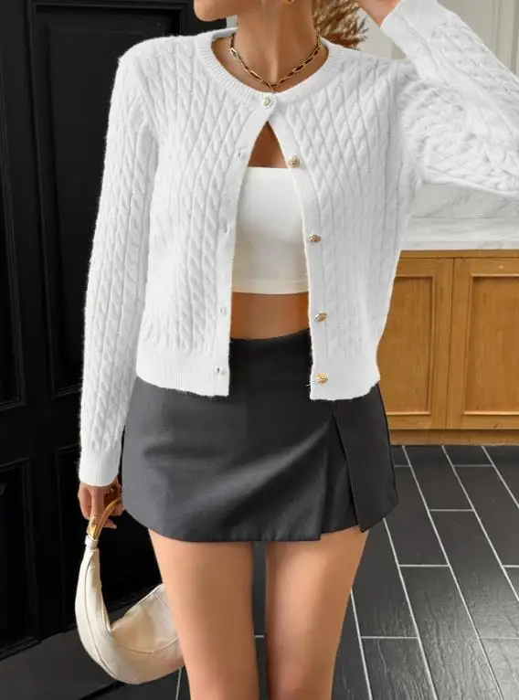 

2025 Leisure Vacation Button Long Sleeved Sweater Jacket, Autumn and Winter Fashion Slim Fit Women's Elegant Knitted Cardigan