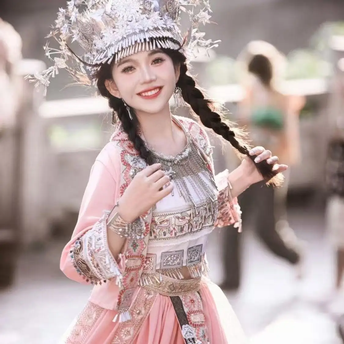 Strój damski Hmong, styl narodowy, etniczna mniejszość Tujia, różowe stroje sceniczne dla dziewcząt, vintage, odzież podróżna, ubrania ślubne, strój świąteczny