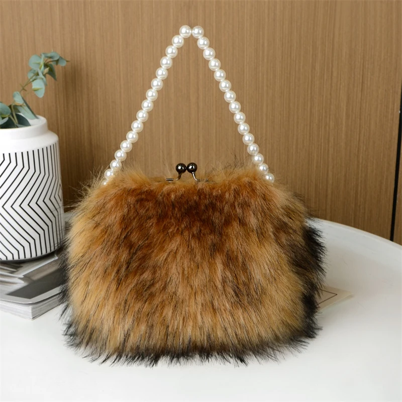 

Fashion Casual Leather Shoulder Bag Women Luxury Imitation Raccoon Fur Shoulder Bag Pearl Chain Embellished Crossbody Bag