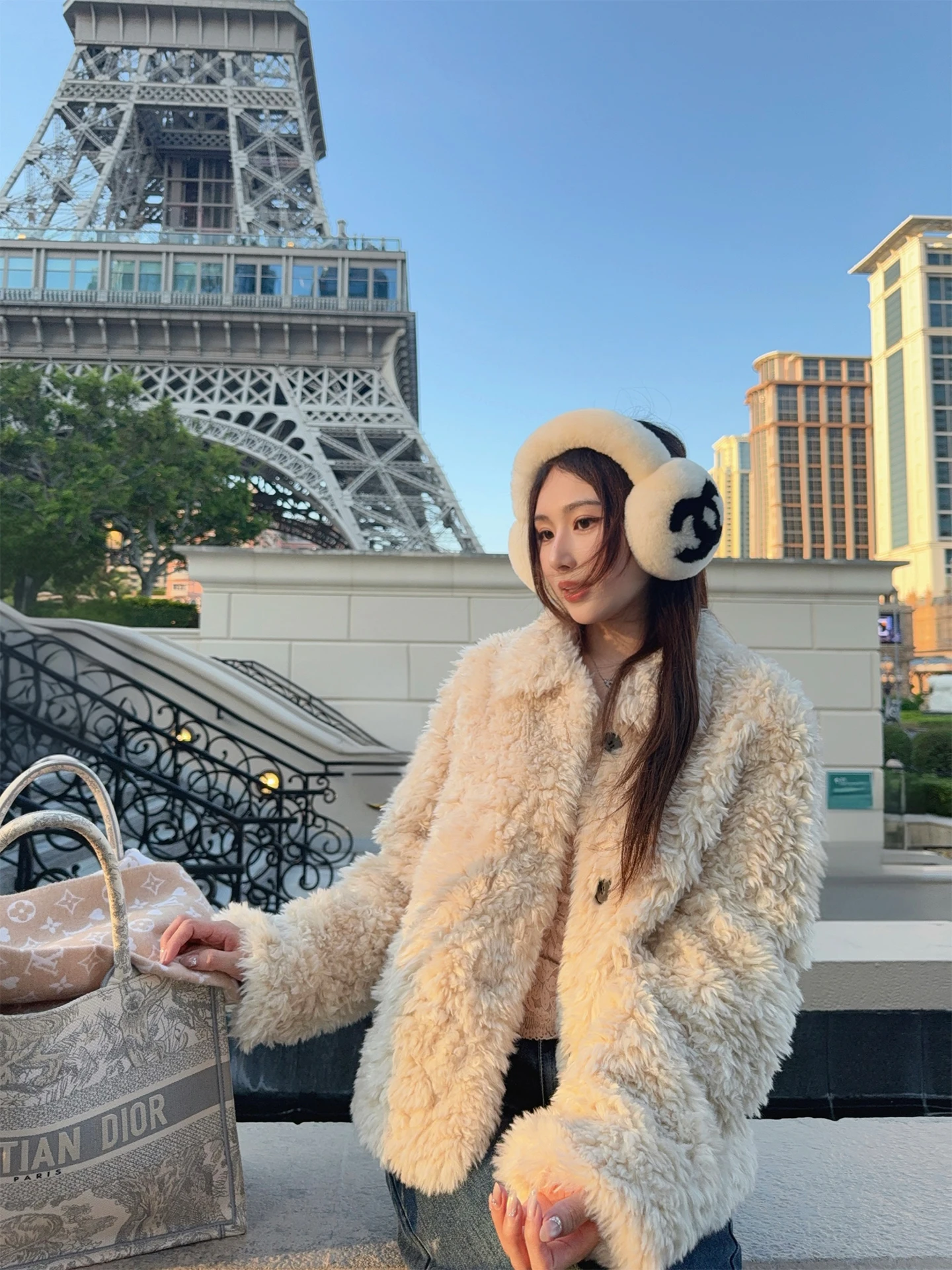 

Женское теплое пальто из кожи и меха с пуговицами, приталенное, с длинными рукавами, в стиле Clean Sle