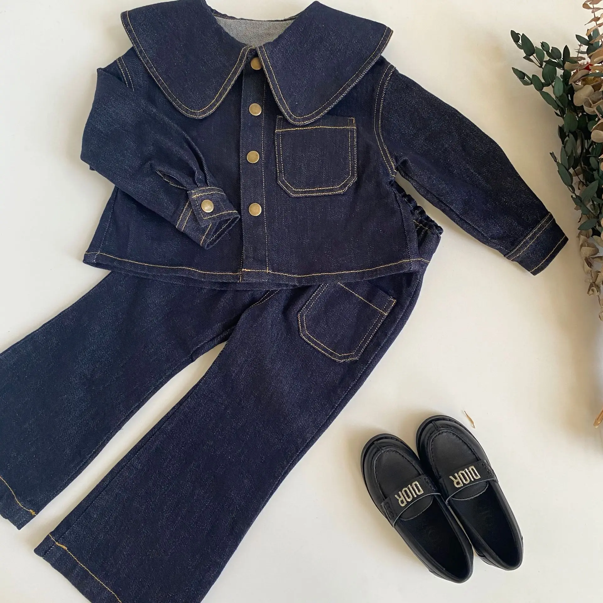 

Jenny&DaveHot selling soft denim eco-friendly wash girl with large collar button coat and long pants girl