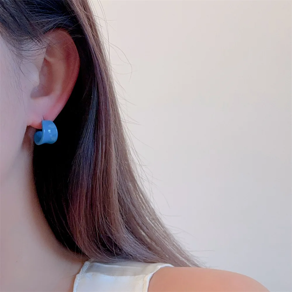 الكورية أوائل الربيع سوبر كريم الأزرق المينا قطرة الصقيل الأقراط الإناث شخصية جديدة