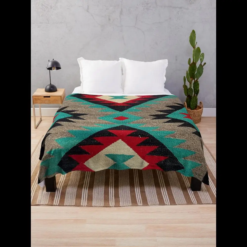 

Одеяло с узором Navajo бирюзового, красного, серого и черного цвета для уютного домашнего декора
