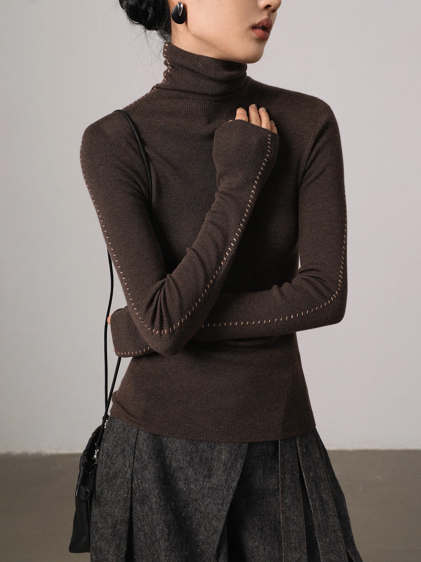 

Vimore Silk-Like Wool Knitted Slim Fit Base irt Color Blo Embroidery High Collar Autumn Winter Women's Faion Thermal Top