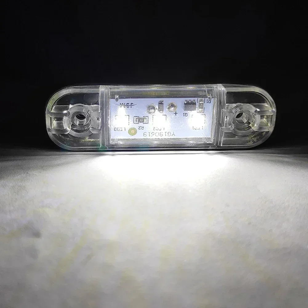 Oświetlenie tablicy rejestracyjnej LED Wydajne i 12V 24V LED Wodoodporne światło boczne do samochodów ciężarowych PC Czerwony Pomarańczowy Biały Części samochodowe