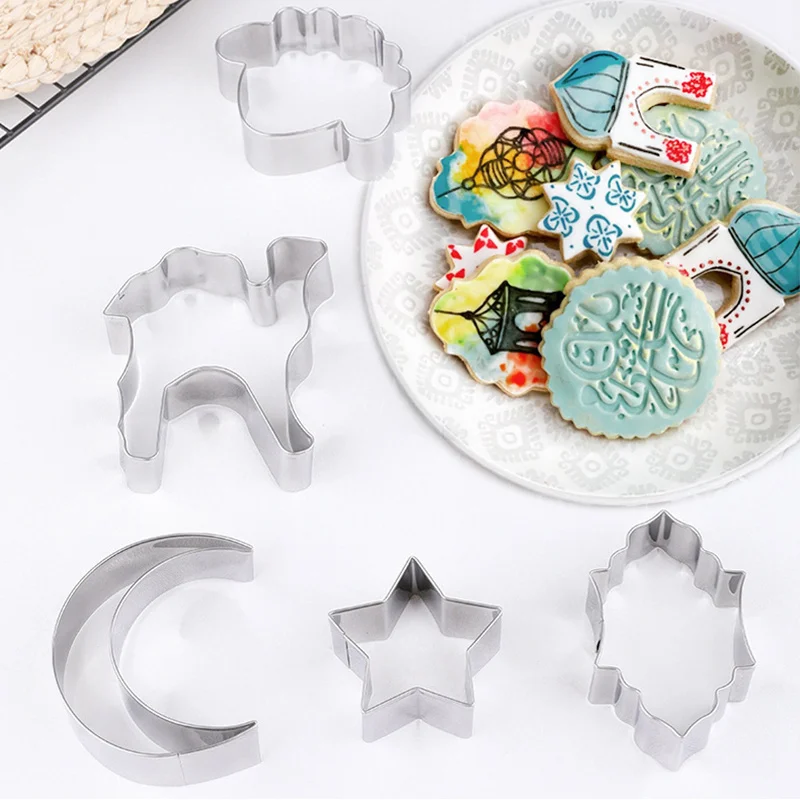 1PC Eid Mubarak Biscuit Mold Moon Star Church Camel Cookie Cutters Baking Tools Muslim Ramadan Kareem Party DIY Baking Supply