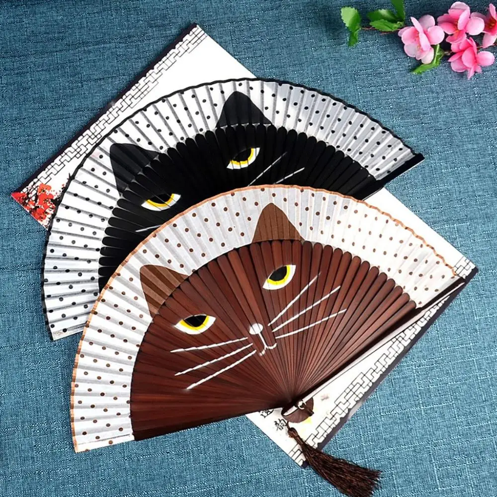 Éventail pliant artisanal en soie, motifs de chats de dessin animé, qualité exquise, cadeau d'été, décoration d'intérieur, artisanat d'éventails