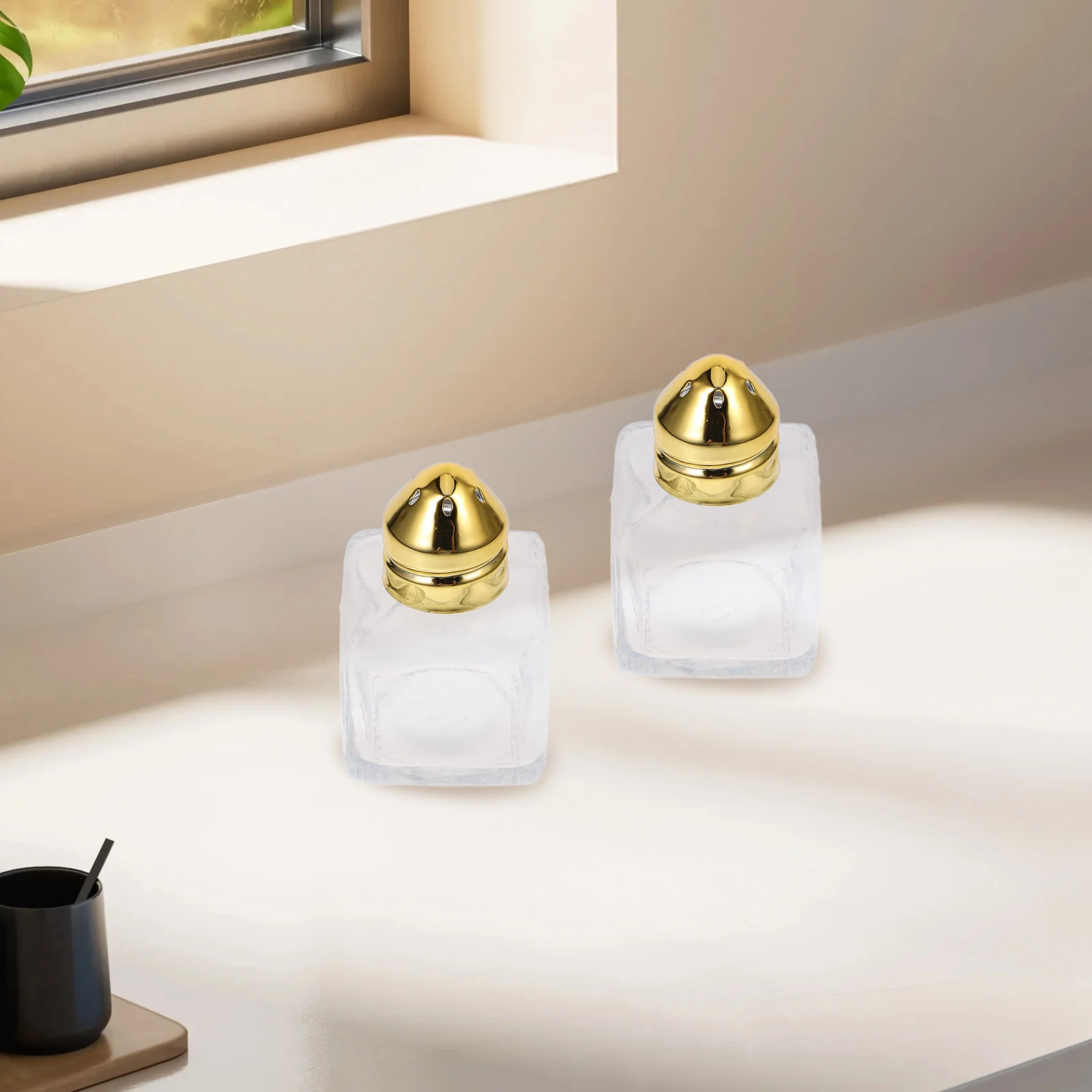 3 Pcs Salt Container Holder Castor Kitchen Decor Pocket Condiment Bottle Golden Stainless Steel Glass Shakers for