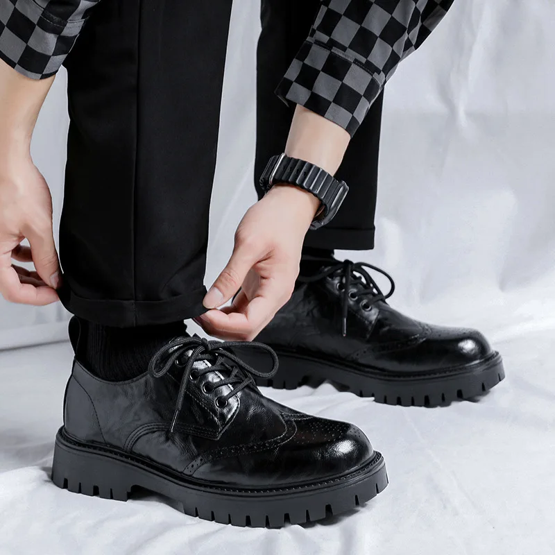 

Men's leather shoes for business formal wear, big head, high-end feeling, British style thick soled business leather shoes