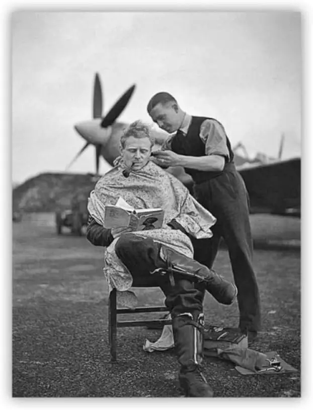 Super Durable Metal Sign Vintage Photo Pilot Black And White Prints Wall Canvas Painting Haircut Poster Barber Poster For B sign