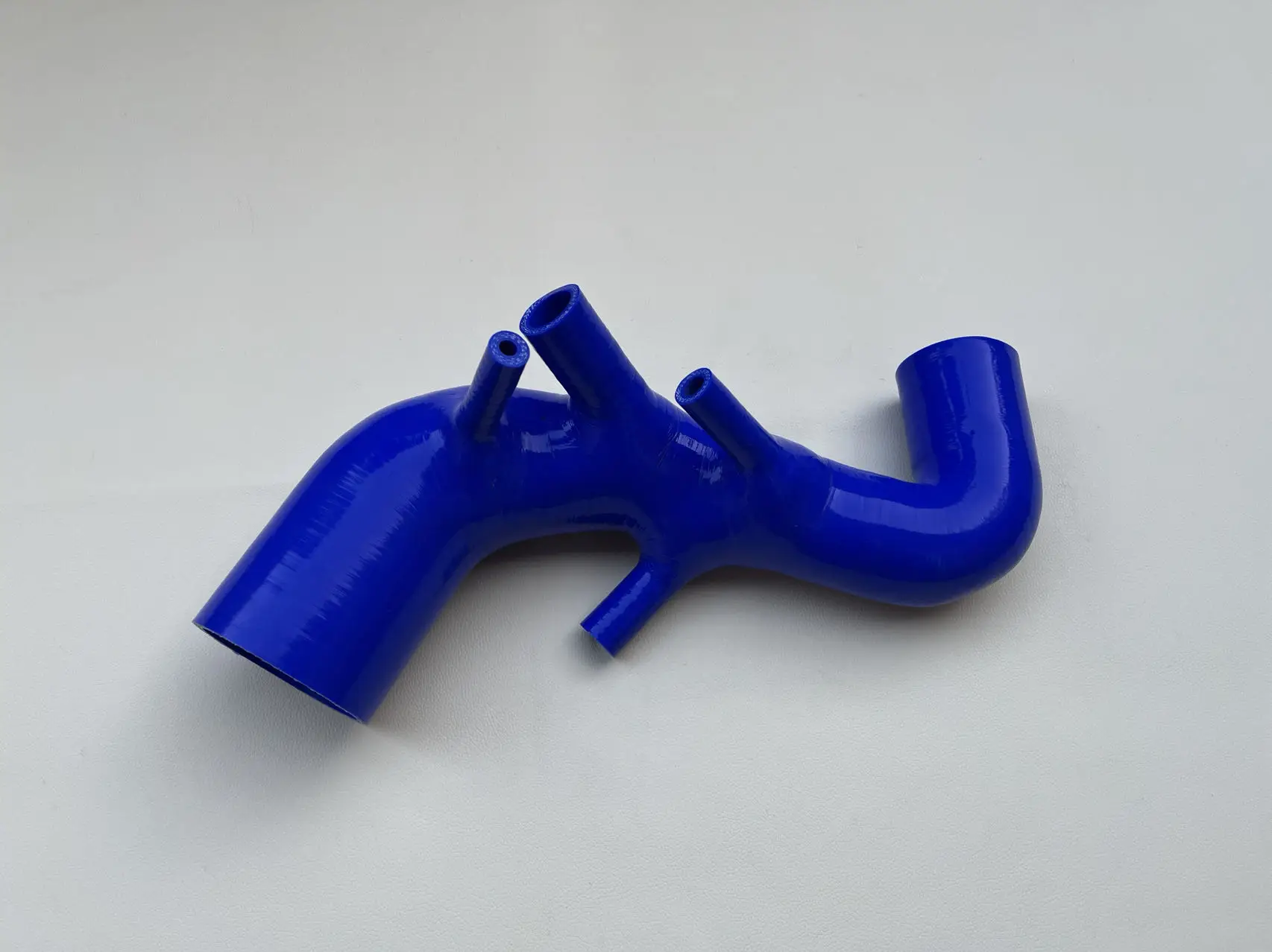 أنبوب خرطوم مدخل التعريفي 06A133356F 06A133356J 06A133356R لأودي S3 TT 225PS سيات ليون كوبرا R AMU APX BAM 1.8T 1999-2006 #4