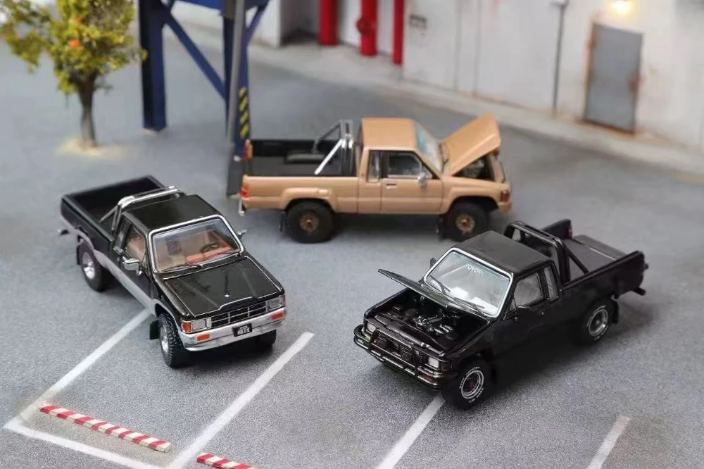 

GCD 1:64 Hilux SR5, два цвета, литая под давлением модель автомобиля, Акции в 2025 году