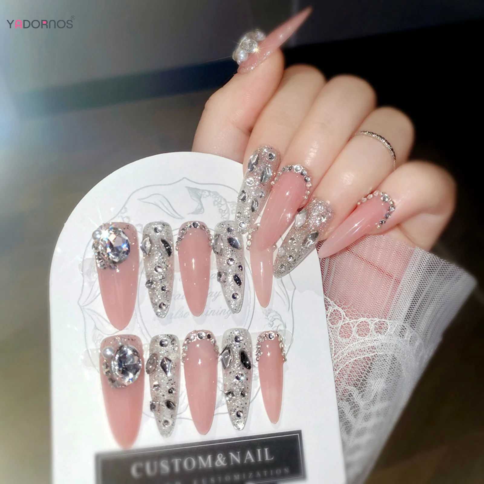 ロングアーモンド手作り偽爪甘いピンクプレス爪グリッターダイヤモンド装飾完成偽爪パッチウェアラブルマニキュア