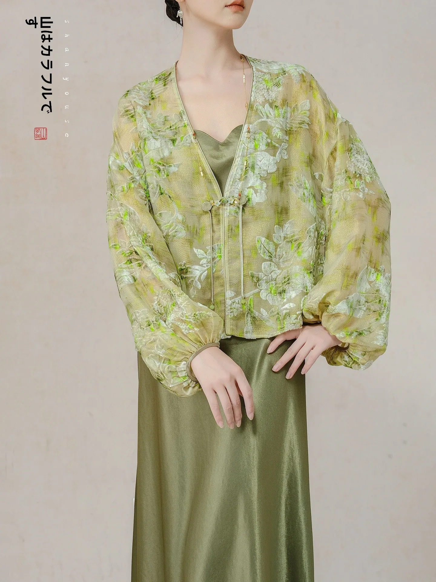 

Женский топ свободного кроя с круглым вырезом и длинными рукавами, оригинальный китайский дизайн, повседневный, модный, верхняя одежда.