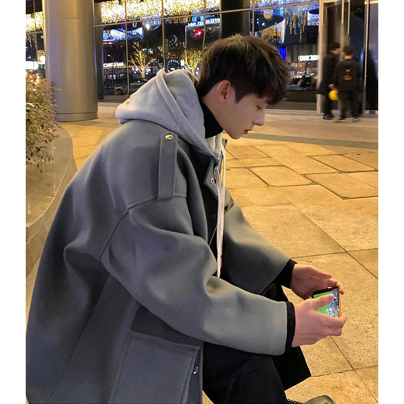 

Men's Winter Woolen Coat Hat Overcoat Korean Sle Oversize Flannel Windbreaker Zipper Closure Casual Leisure Faion