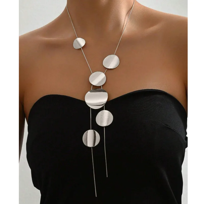 KMVEXO 2025 Vintage Gold Color Sequin Long Necklaces for Women Hollow Sweater Chains Necklace Statement Men Gothic Jewelry Gift