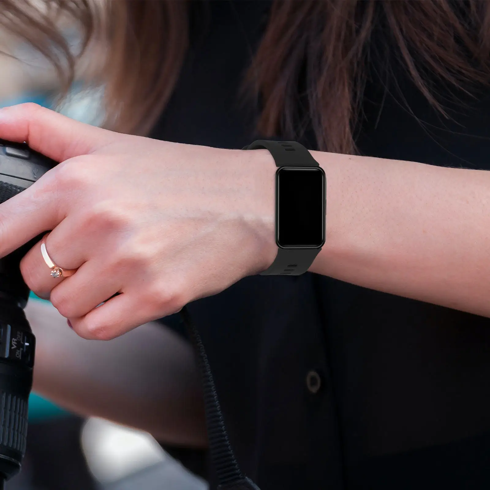 Quick Release Silicone Watch Band – Adjustable, Lightweight, Comfortable & Skin-Friendly Replacement Strap