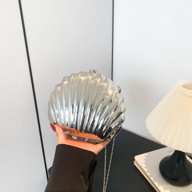 

High End Women Luxury Leather Crossbody Bag Elegant Designer Shoulder Tote Handbag For Stylish City Lifestyle