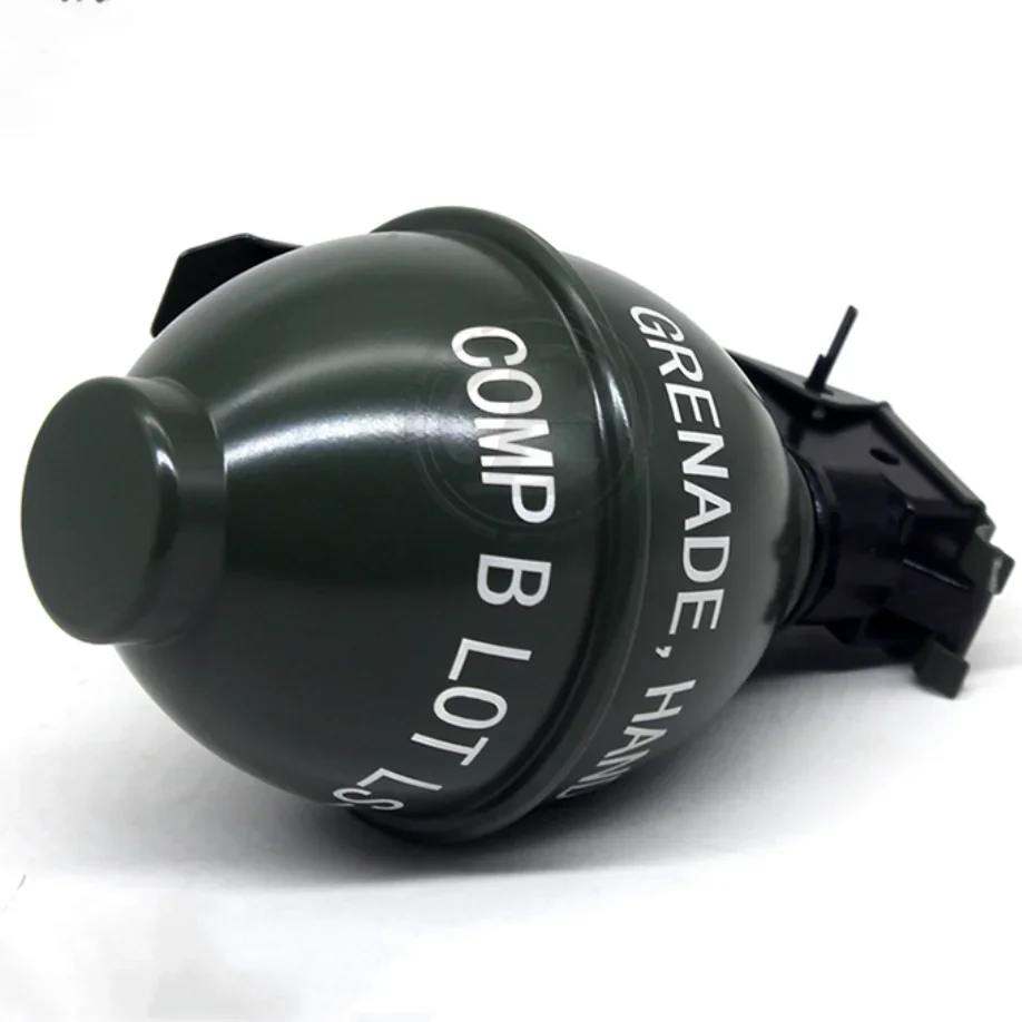 

1PC M26 Film Props Storage Tank Static Model Display Toy No Function Storage Tank Aids Handicrafts Film and Television Props