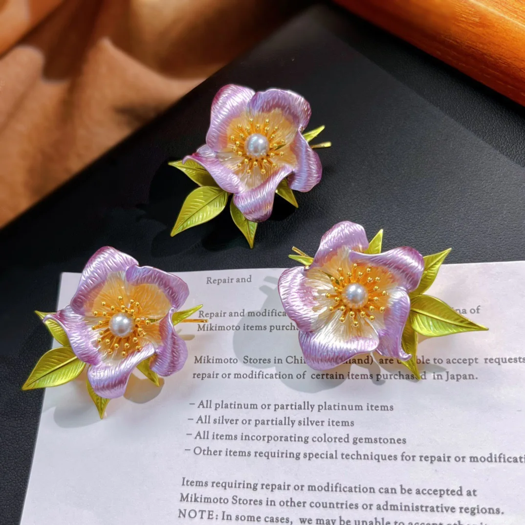 Chinese Style Painted Flower Brooch With Freshwater Pearl High-End Women’s Corsage Pin Suit And Coat Accessory Holiday Gift Silk