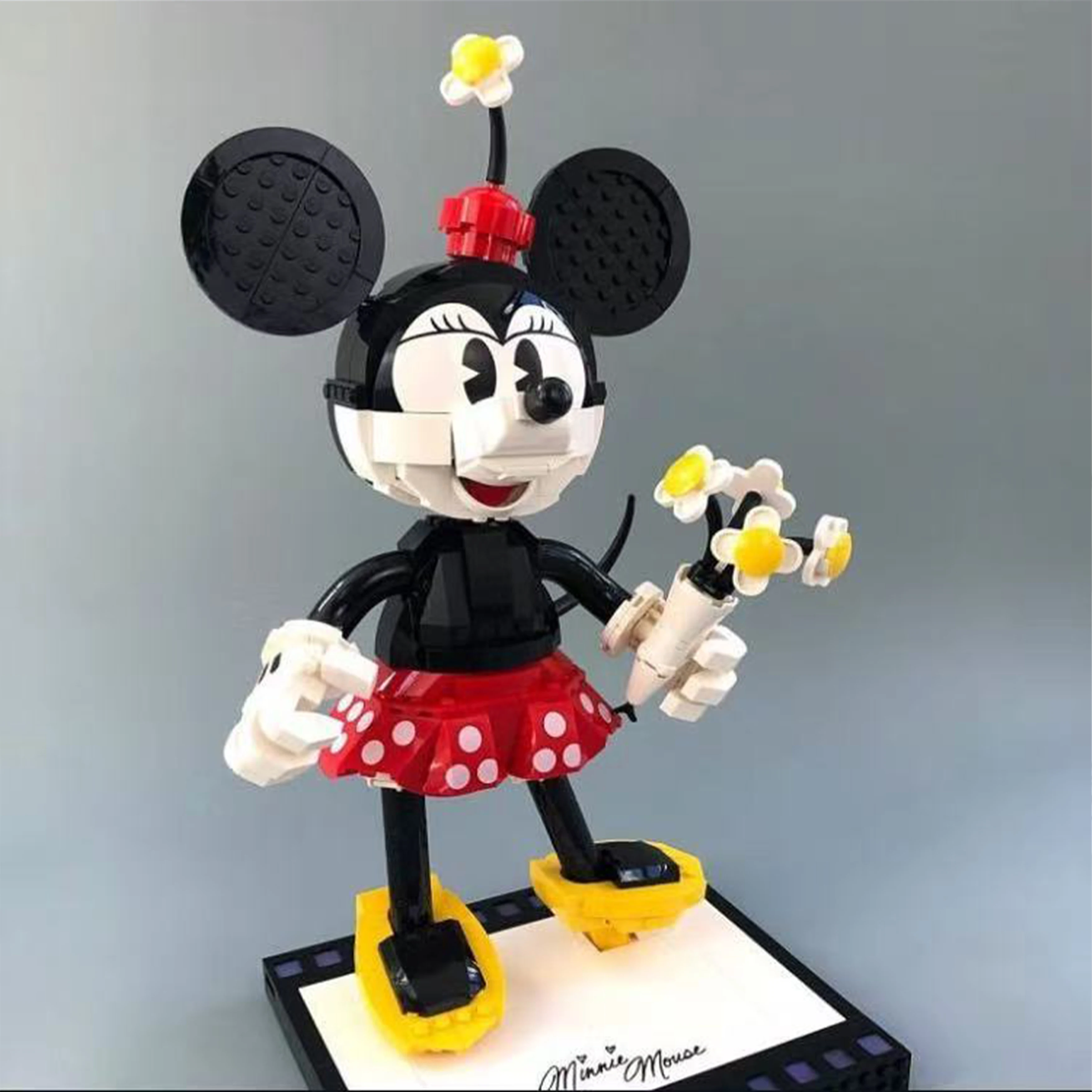 1739PCS Mickey & Minnie 3D Bausteine Figuren Film Charakter Modell Cartoon Display Dekoration Urlaub Geschenk Weihnachten Geschenk
