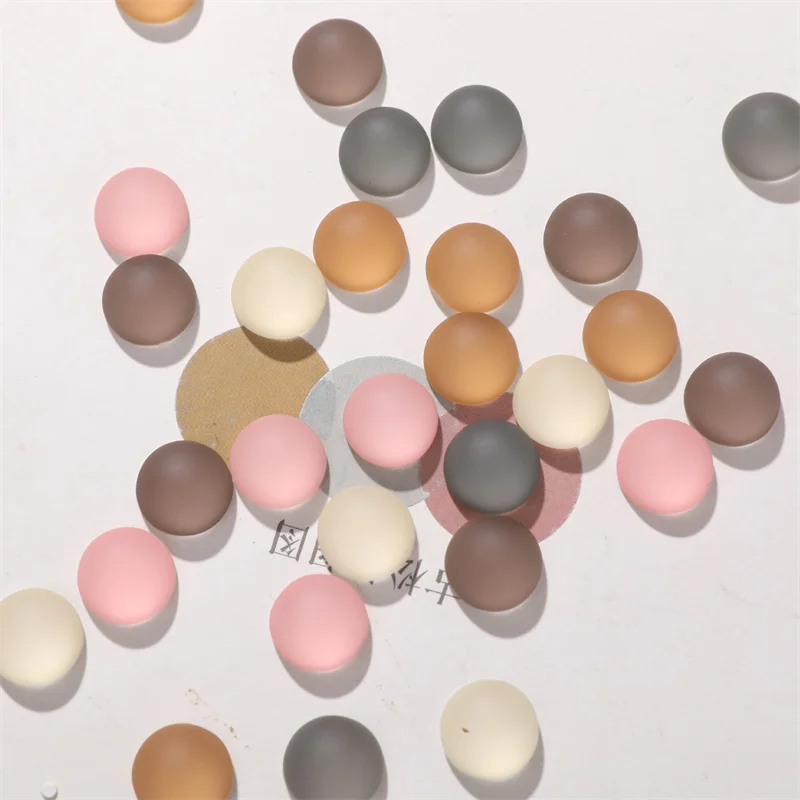 2025 neueste 100 teile/los 12mm farbe Matte wirkung geometrie runden form harz cabochon perlen diy schmuck kleidungsstück haar-accessoire