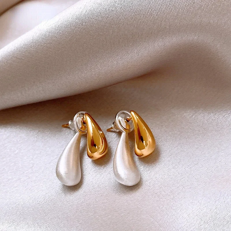 Guria contrasting colors wearing water drop earrings before and after niche design sense high-end earrings women's new