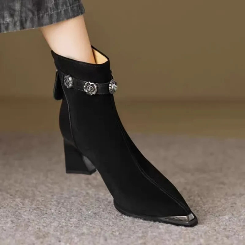 اليدوية العلامة التجارية جلد طبيعي جديد إمرأة حذاء من الجلد الرجعية المعادن أشار تو الصلبة حزام مشبك كعب سميك أحذية أحذية أنيقة #5