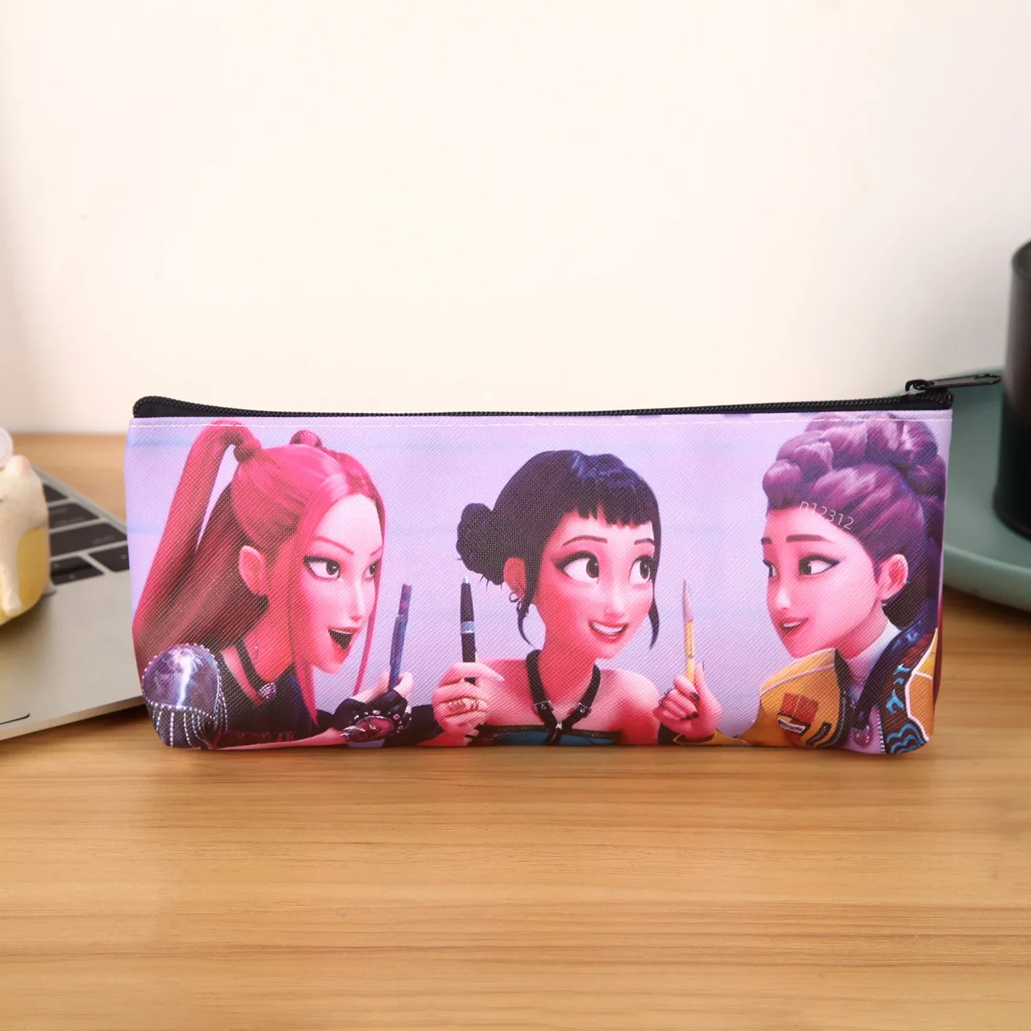 Neue Anime-Gruppen-Federtasche, niedliche PU-Schreibwarentasche mit großem Fassungsvermögen, einlagige Aufbewahrungstasche, ideales Geschenk für Kinder
