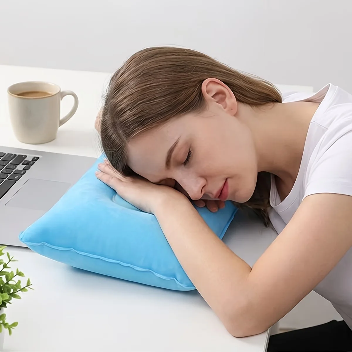 Ultralight Inflatable Travel Pillow 2