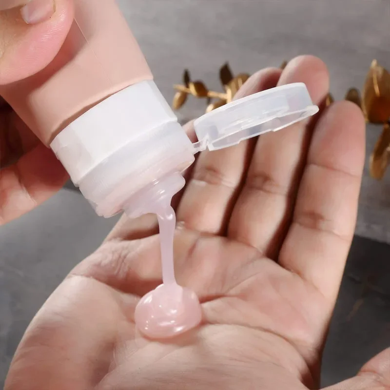 4 szt. przenośnych butelek podróżnych do zabrania na samolot, zestaw podróżny, pojemniki, szampon, żel pod prysznic, dokument HI Morandi