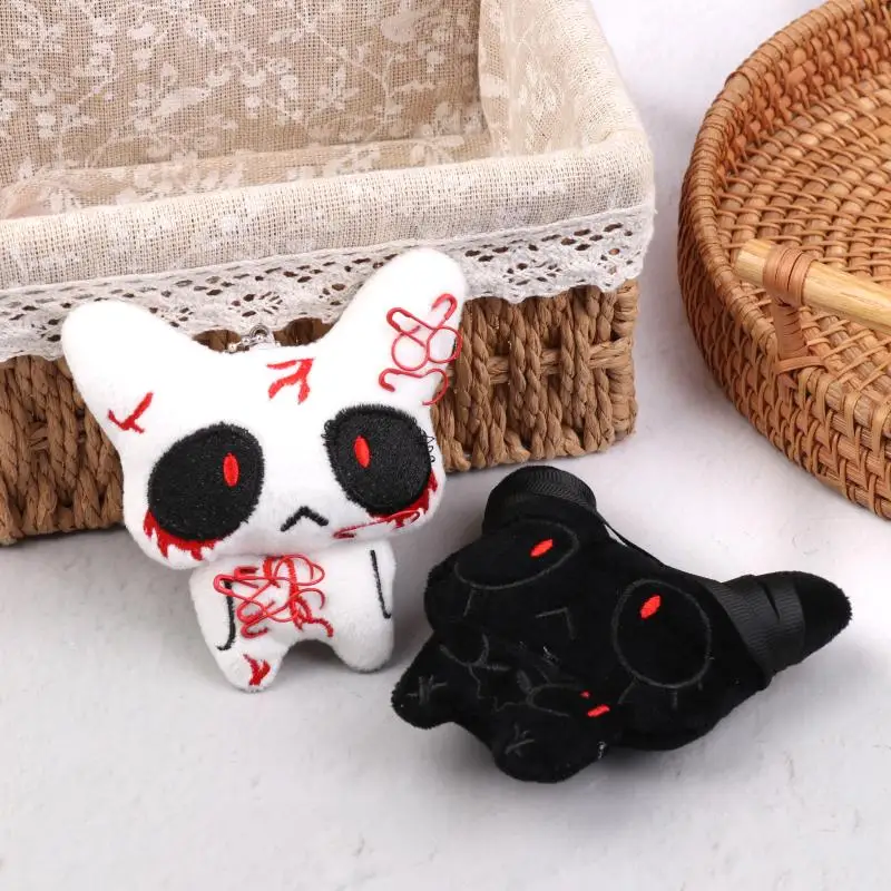 Par de pelúcia fantasma quebrado ferido, chaveiro de boneca de desenho animado de Halloween preto e branco, decoração de casal com pingente de bolsa ideal