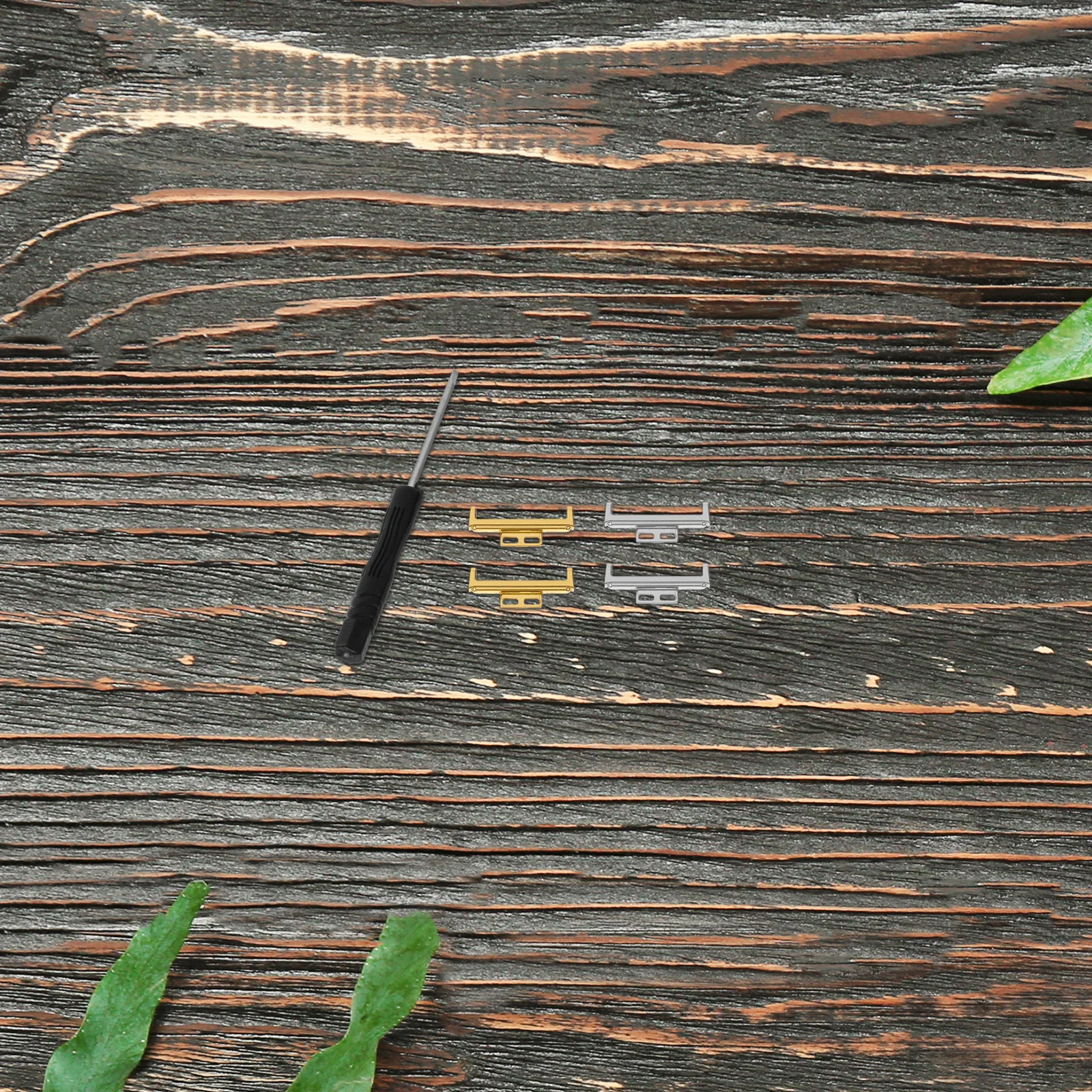 

4Pcs Watchband Connecting Adapter Sturdy Metal Strap Connector Easy Assembly Tool Compatible with Smart Watch Bands No Tools