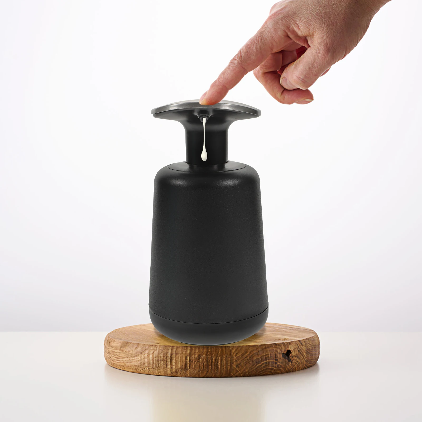 

1pc Soap Dispenser Large Capacity Hand Press Bottle Plastic Black For Bathroom Kitchen Hotel Restaurant Liquid Soap