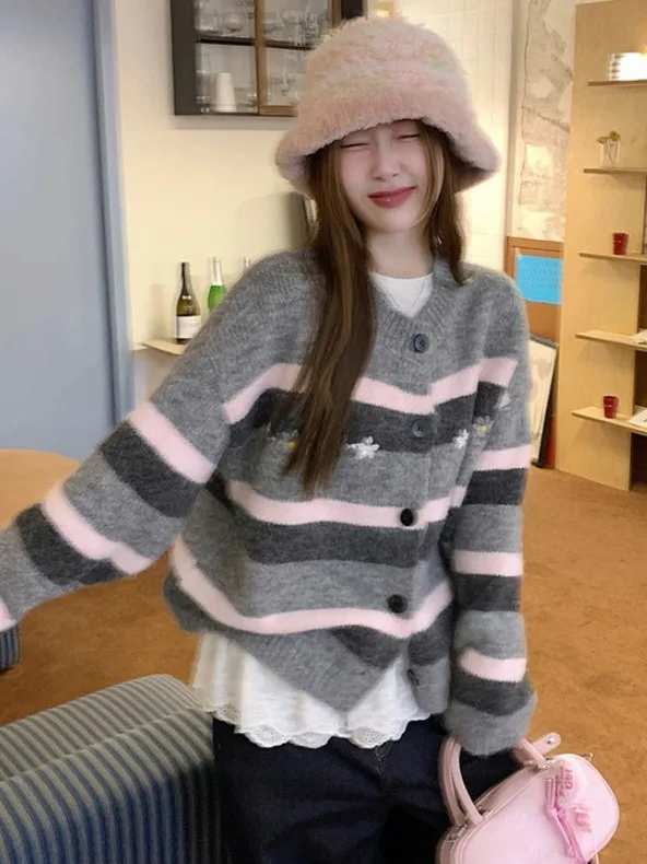 Korean Style Soft Striped Daisy Embroidery round Neck Knitted Open Cardigan Women's Autumn Warm Outerwear Long Sleeve Thickened